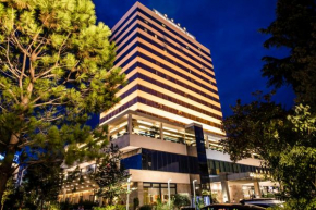  Tirana International Hotel & Conference Center  Тирана